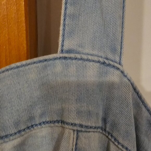 Size 6 denim jumper - Picture 2 of 7